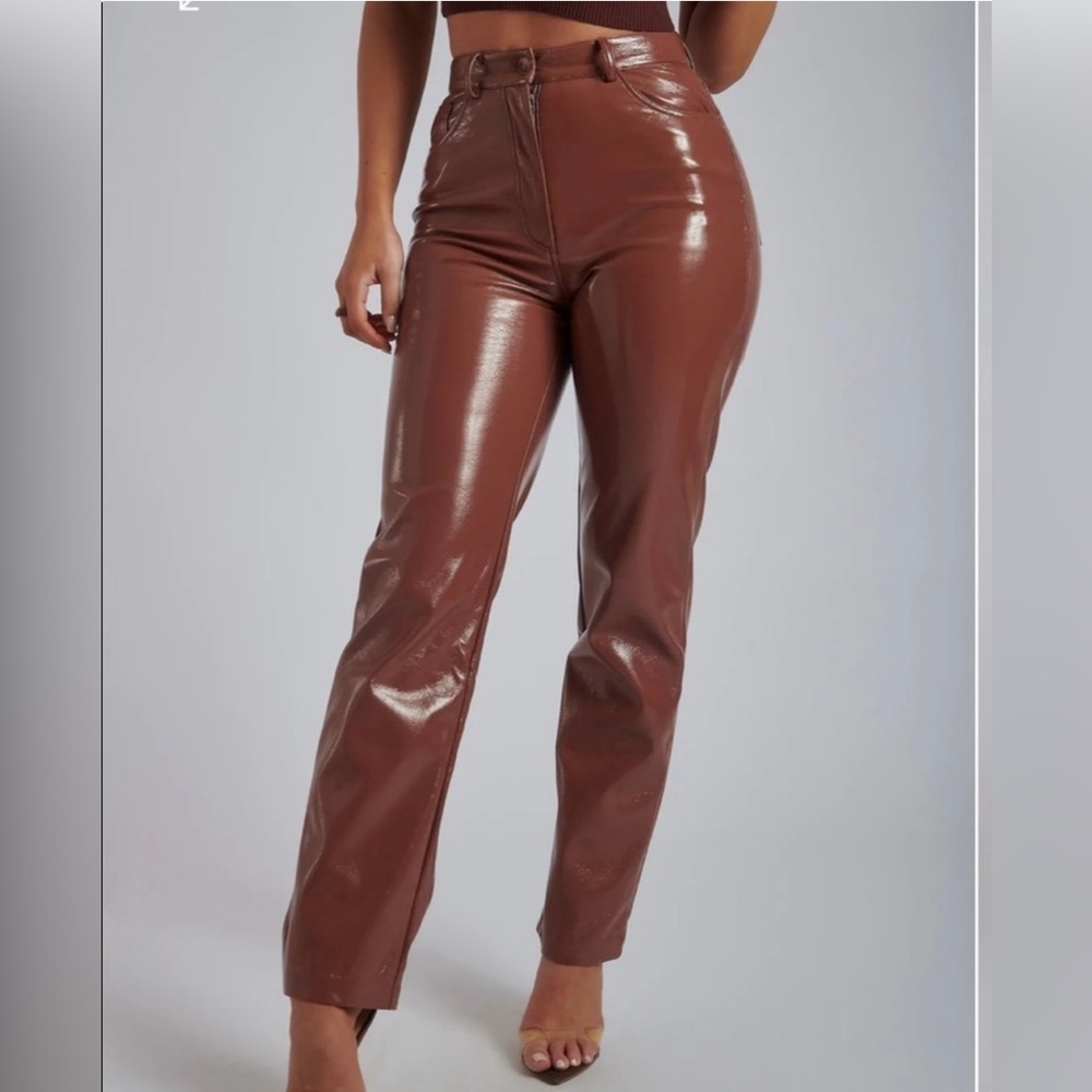 MESHKI OAKLEIGH STRAIGHT LEG PATENT PANTS SIZE XS in Wine 🍷 colour - Picture 3 of 11